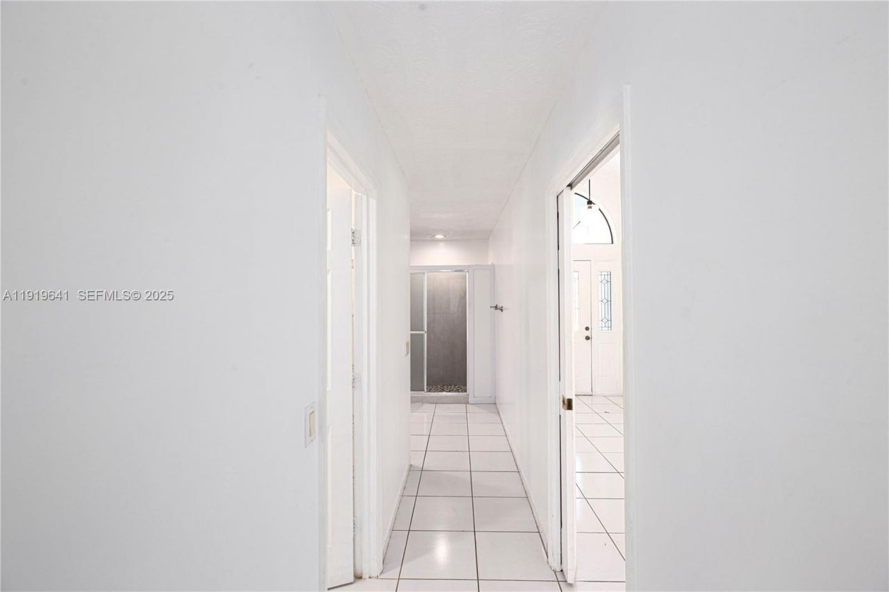 5402 NW Emblem St, Port Saint Lucie, FL 34983 Photo