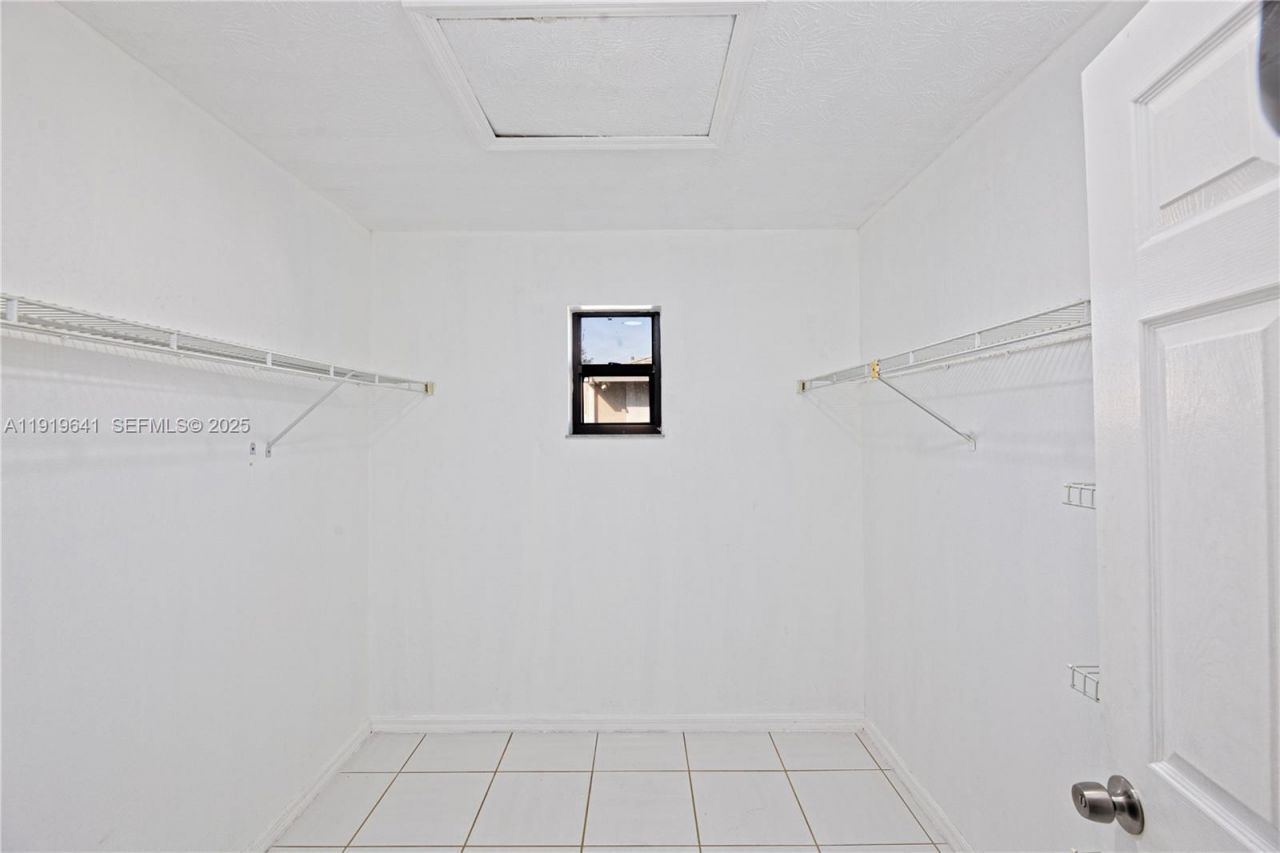 5402 NW Emblem St, Port Saint Lucie, FL 34983 Photo