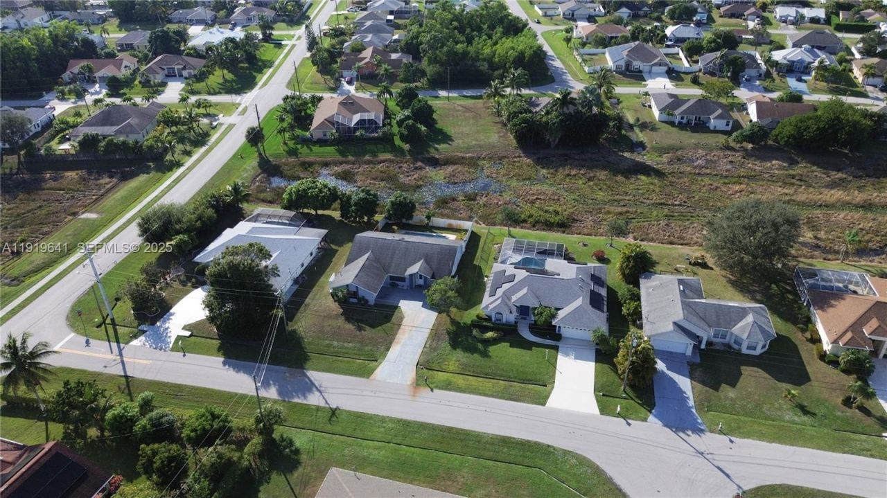 5402 NW Emblem St, Port Saint Lucie, FL 34983 Photo