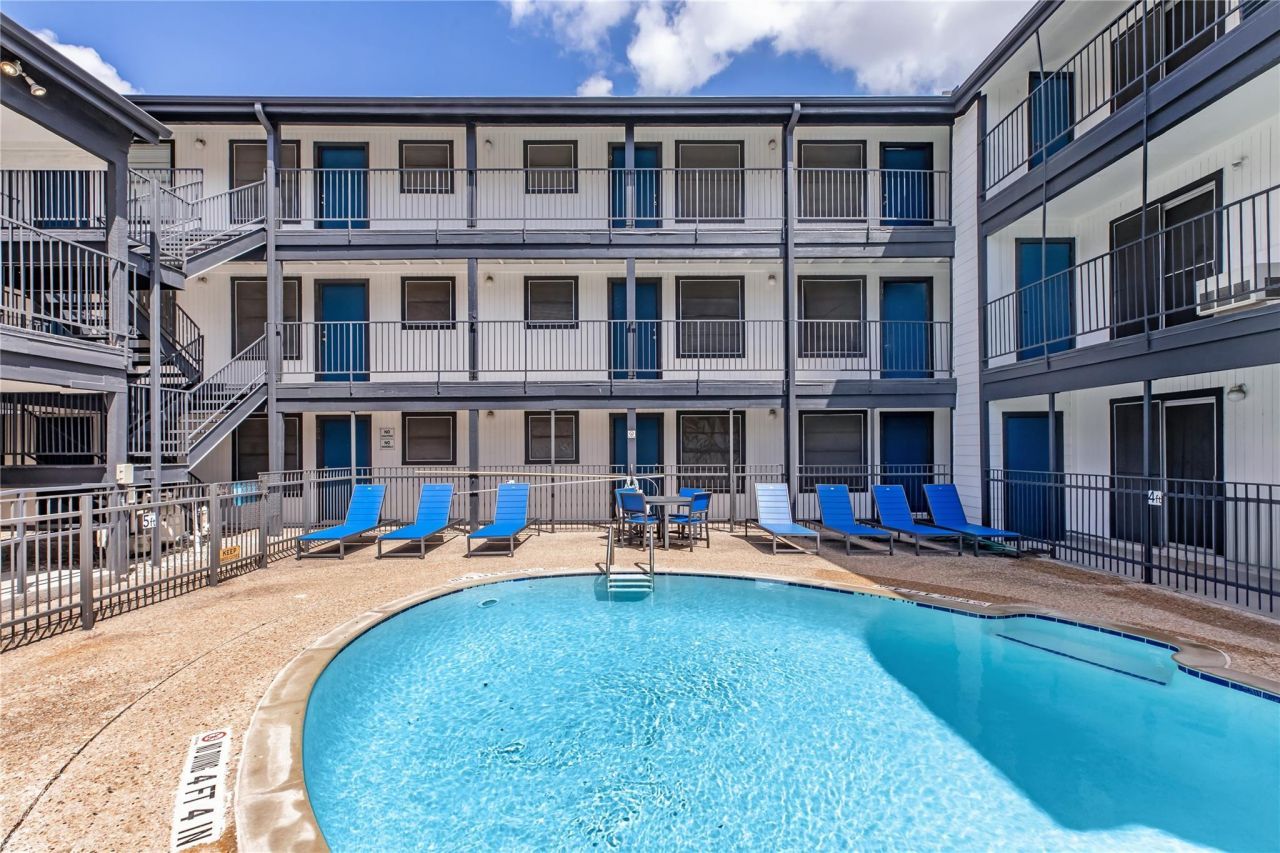 6010 N Lamar Blvd, Unit 203, Austin, TX 78752 Main Photo