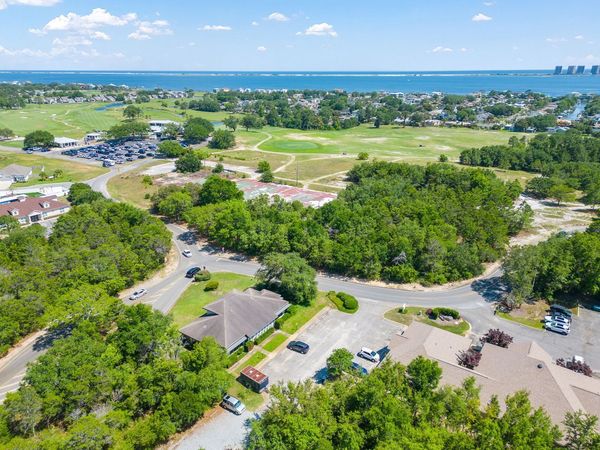 1271 Country Club Road, Gulf Breeze, FL 32563