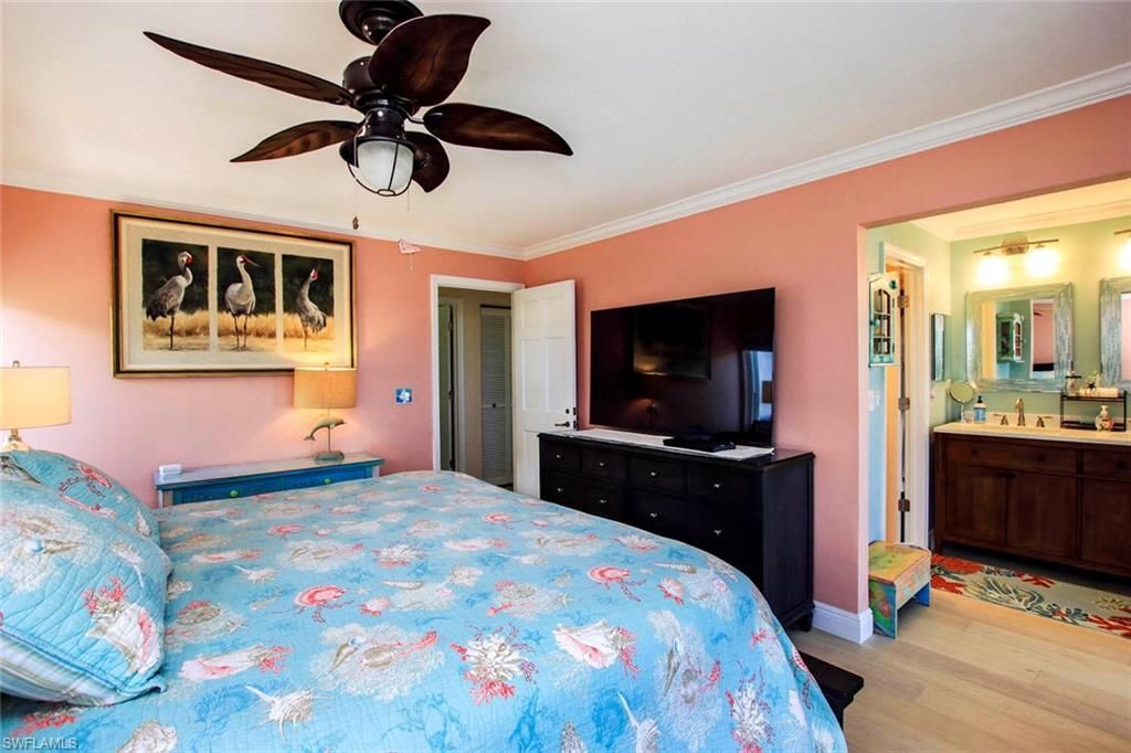 497 E Gulf Dr, Unit 4, Sanibel, FL 33957 Photo