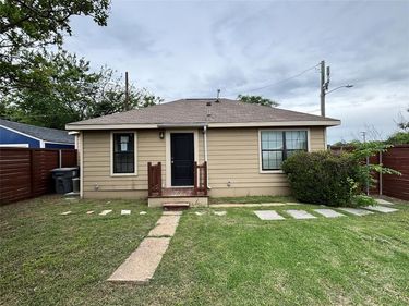 1115 S Glasgow Drive, Unit 2, Dallas, TX 75223