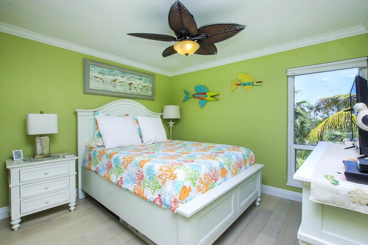 497 E Gulf Dr, Unit 4, Sanibel, FL 33957 Photo