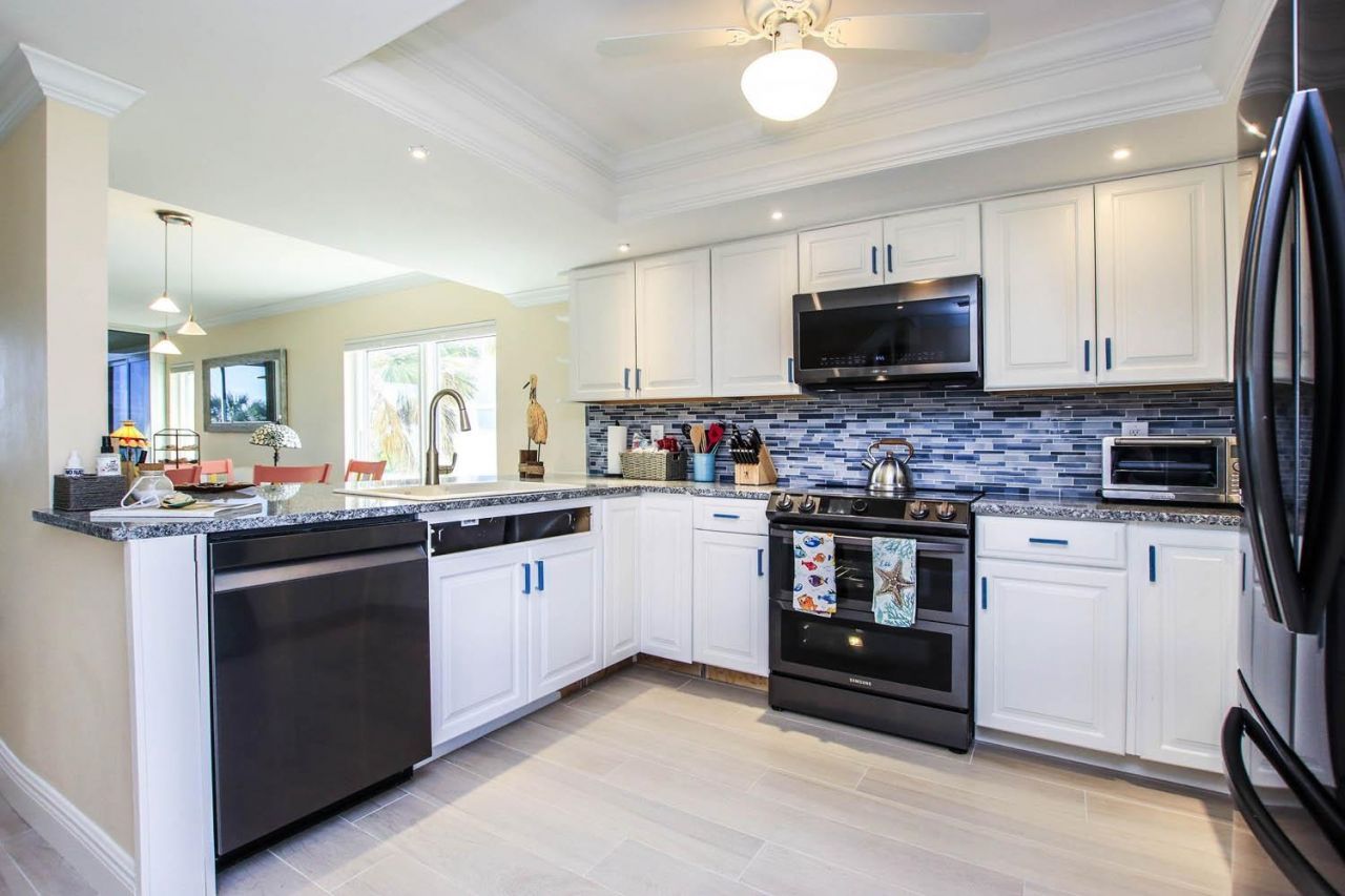 497 E Gulf Dr, Unit 4, Sanibel, FL 33957 Photo