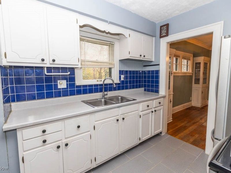 3730 E Antisdale Road, Cleveland, OH 44118 Photo 11