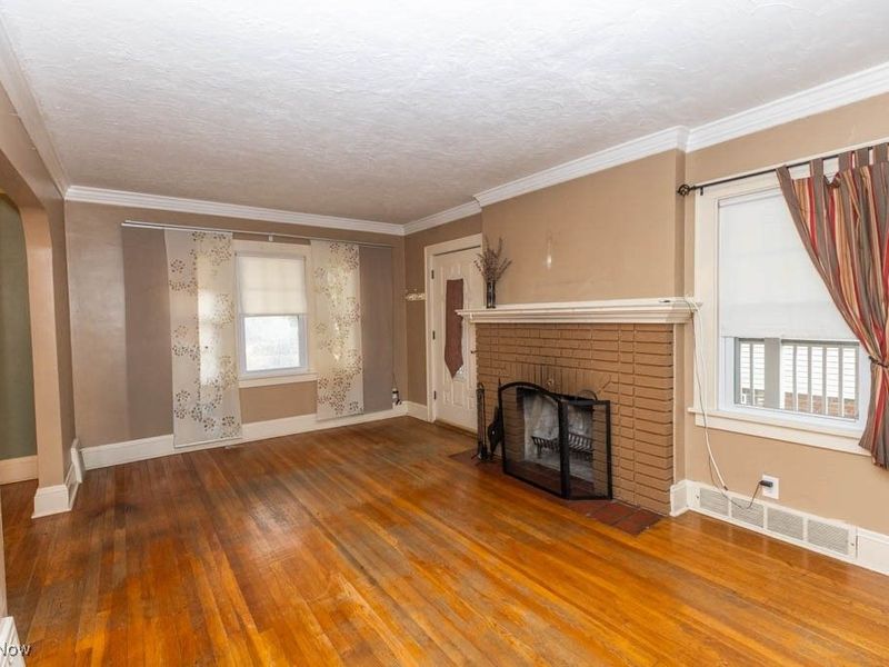 3730 E Antisdale Road, Cleveland, OH 44118 Photo 4