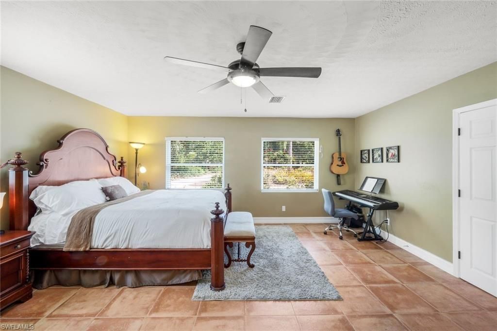 5248 Coral Wood Dr, Naples, FL 34119 Photo