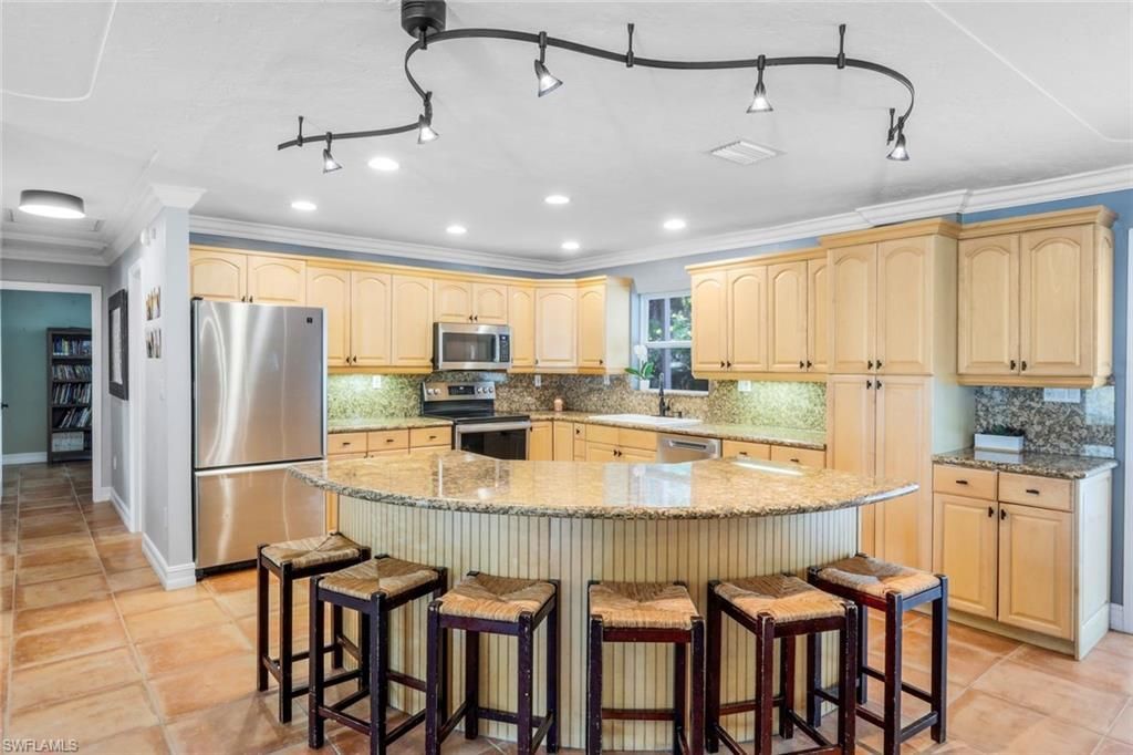 5248 Coral Wood Dr, Naples, FL 34119 Photo