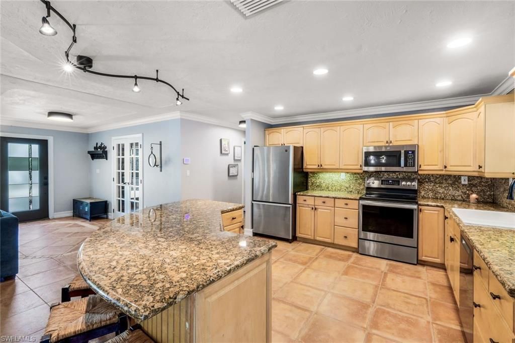 5248 Coral Wood Dr, Naples, FL 34119 Photo