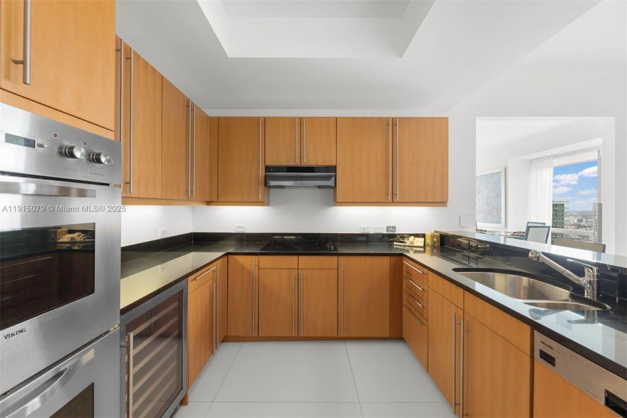 1425 Brickell Ave, Unit 54C, Miami, FL 33131 Photo