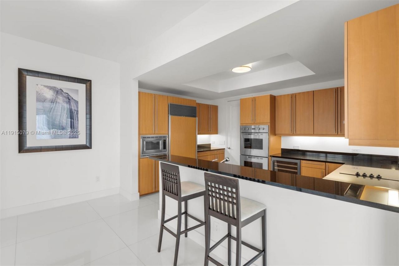 1425 Brickell Ave, Unit 54C, Miami, FL 33131 Photo