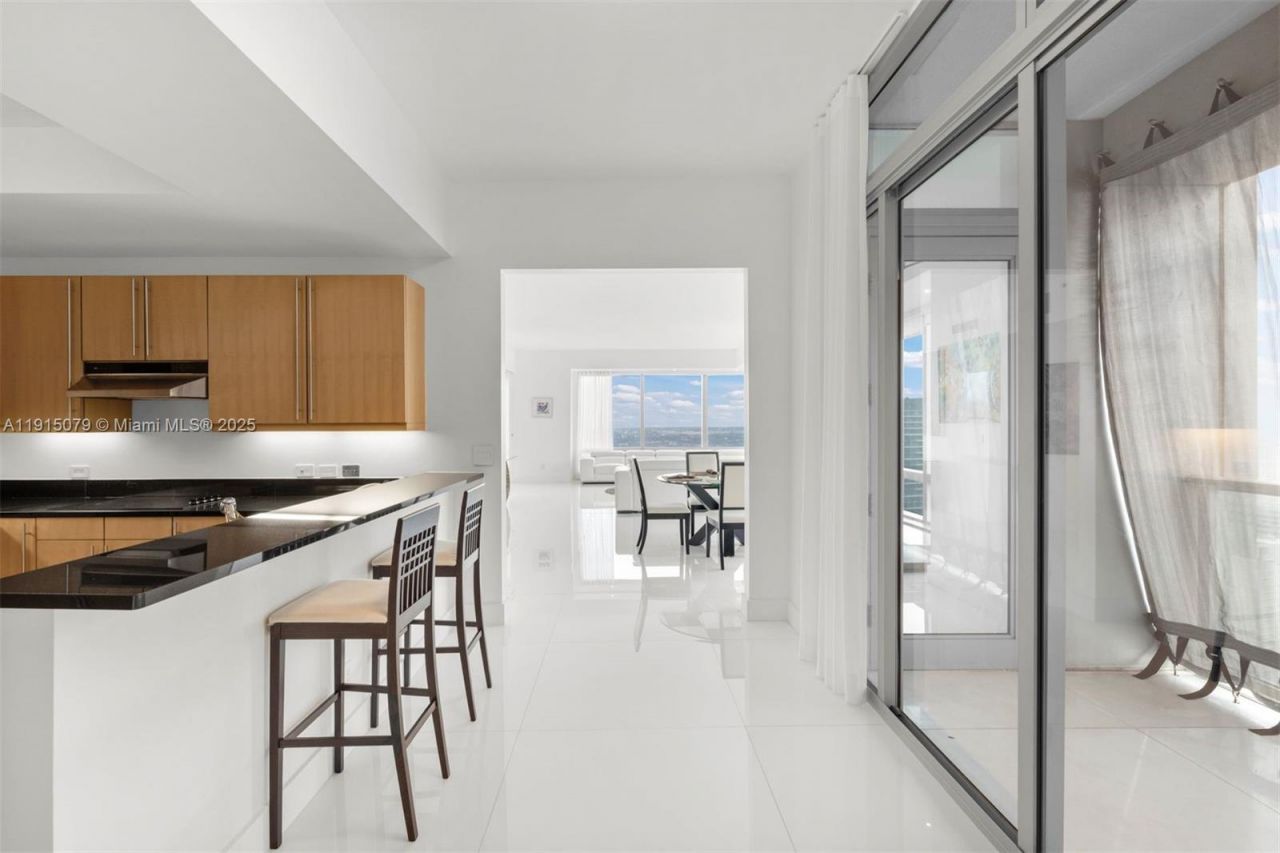 1425 Brickell Ave, Unit 54C, Miami, FL 33131 Photo