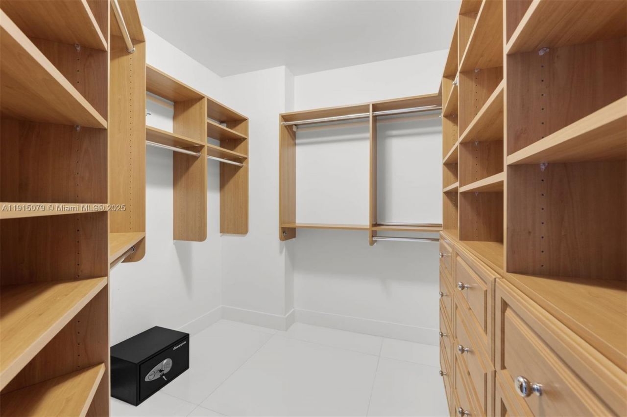 1425 Brickell Ave, Unit 54C, Miami, FL 33131 Photo