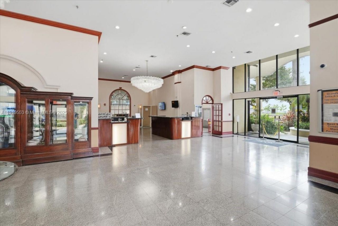 7601 E Treasure Dr, Unit # 2109, North Bay Village, FL 33141 Photo