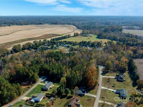 1120 Bearwick Court , Woodleaf, NC 27054