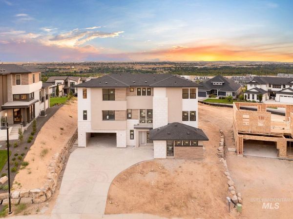 5581 E Foxgrove Dr., Boise, ID 83716