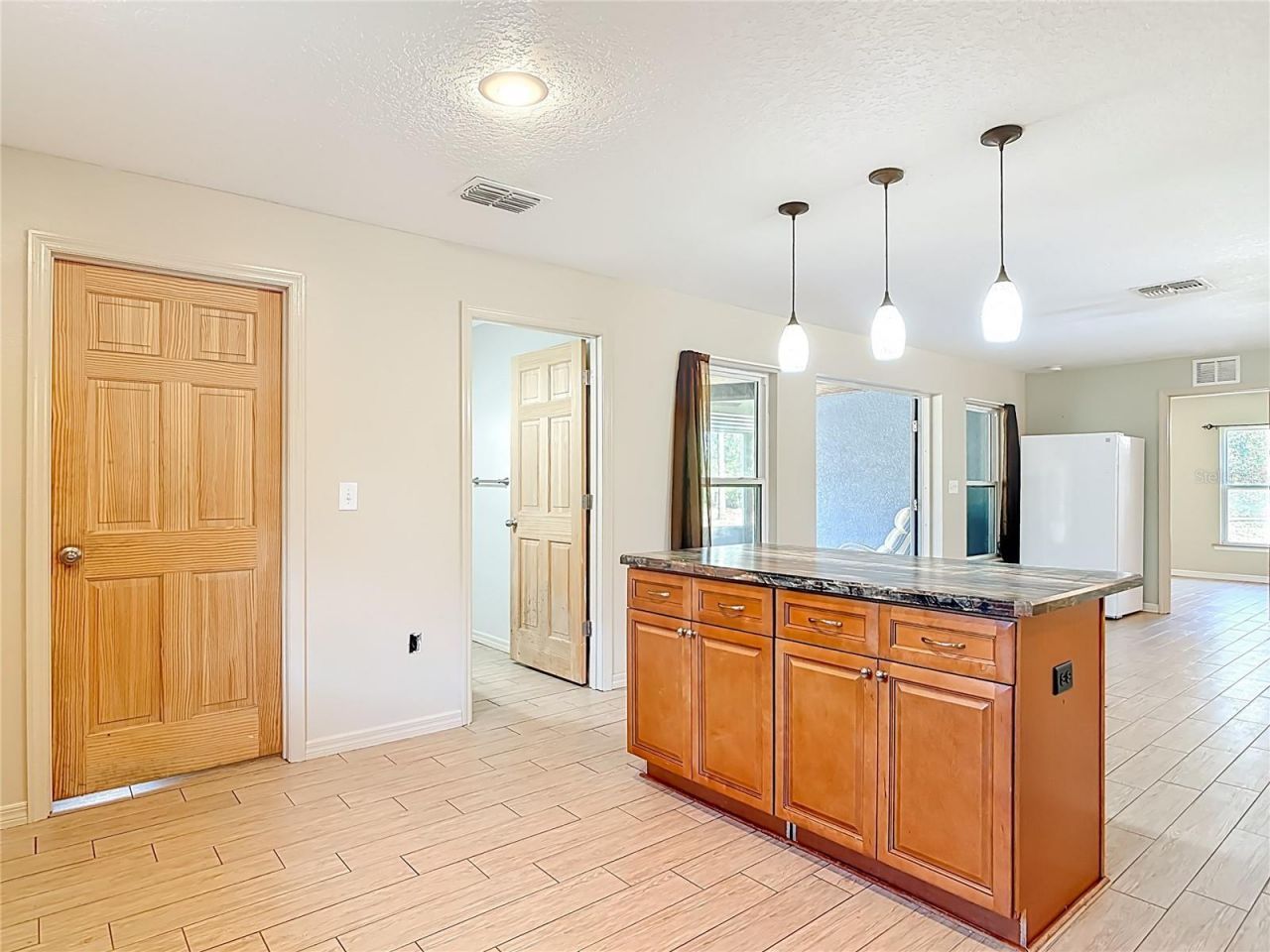 6100 Winning Wood Trail, De Leon Springs, FL 32130 Photo