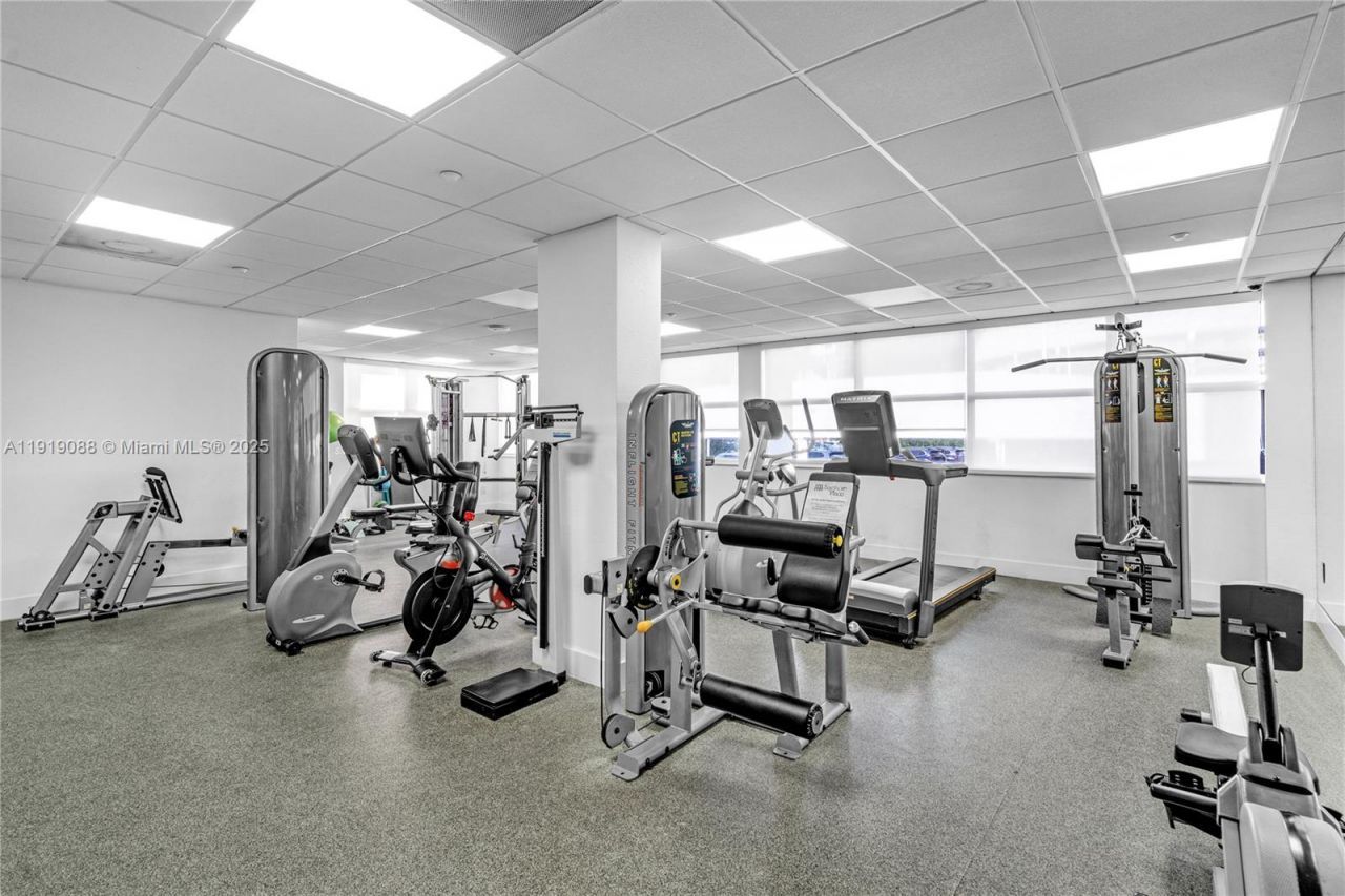 1420 Brickell Bay Dr, Unit 608B, Miami, FL 33131 Photo