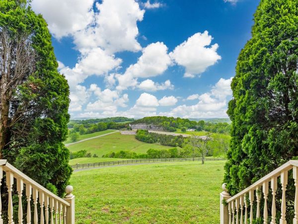 2370 Pulaski Hwy , Fayetteville, TN 37334