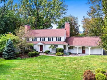 5221 Leverett Lane, Fayetteville, NY 13066