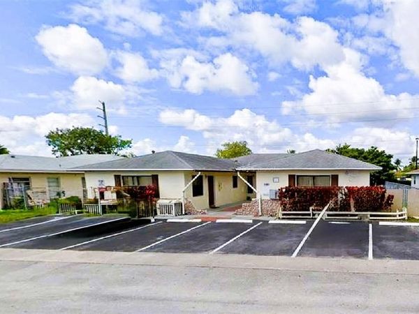3980 NW 30th Ter, Lauderdale Lakes, FL 33309