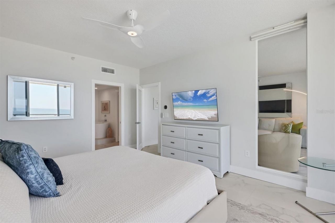 1800 Benjamin Franklin Drive, Unit A205, Sarasota, FL 34236 Photo