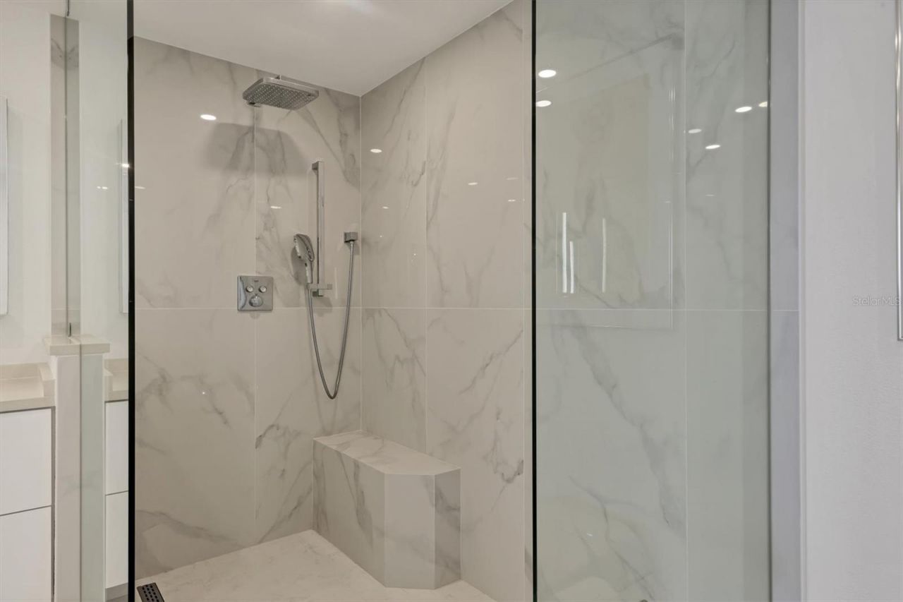 1800 Benjamin Franklin Drive, Unit A205, Sarasota, FL 34236 Photo