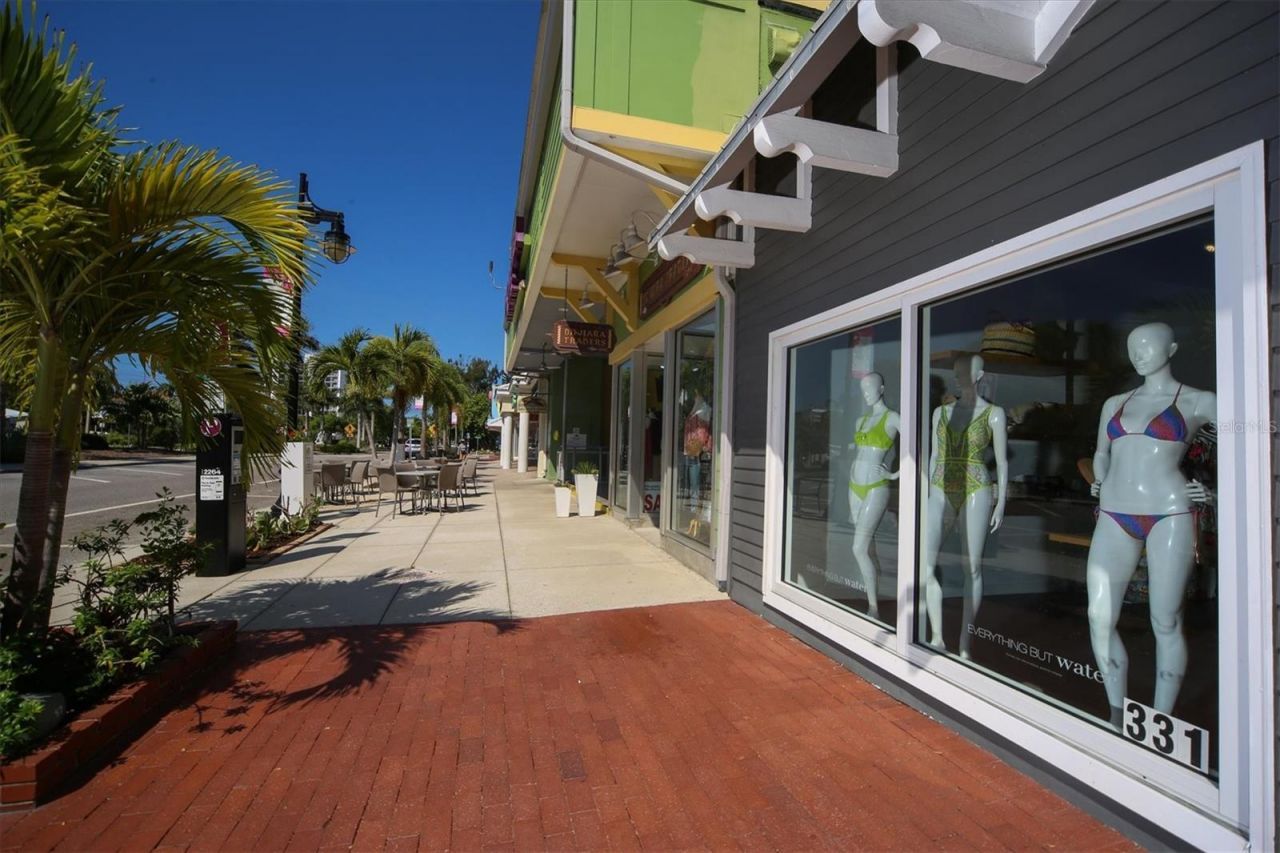 1800 Benjamin Franklin Drive, Unit A205, Sarasota, FL 34236 Photo