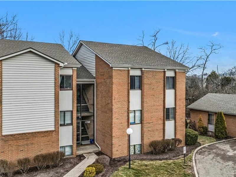 1792 Cherokee Drive, Unit F, Dayton, OH 45449 Photo 2