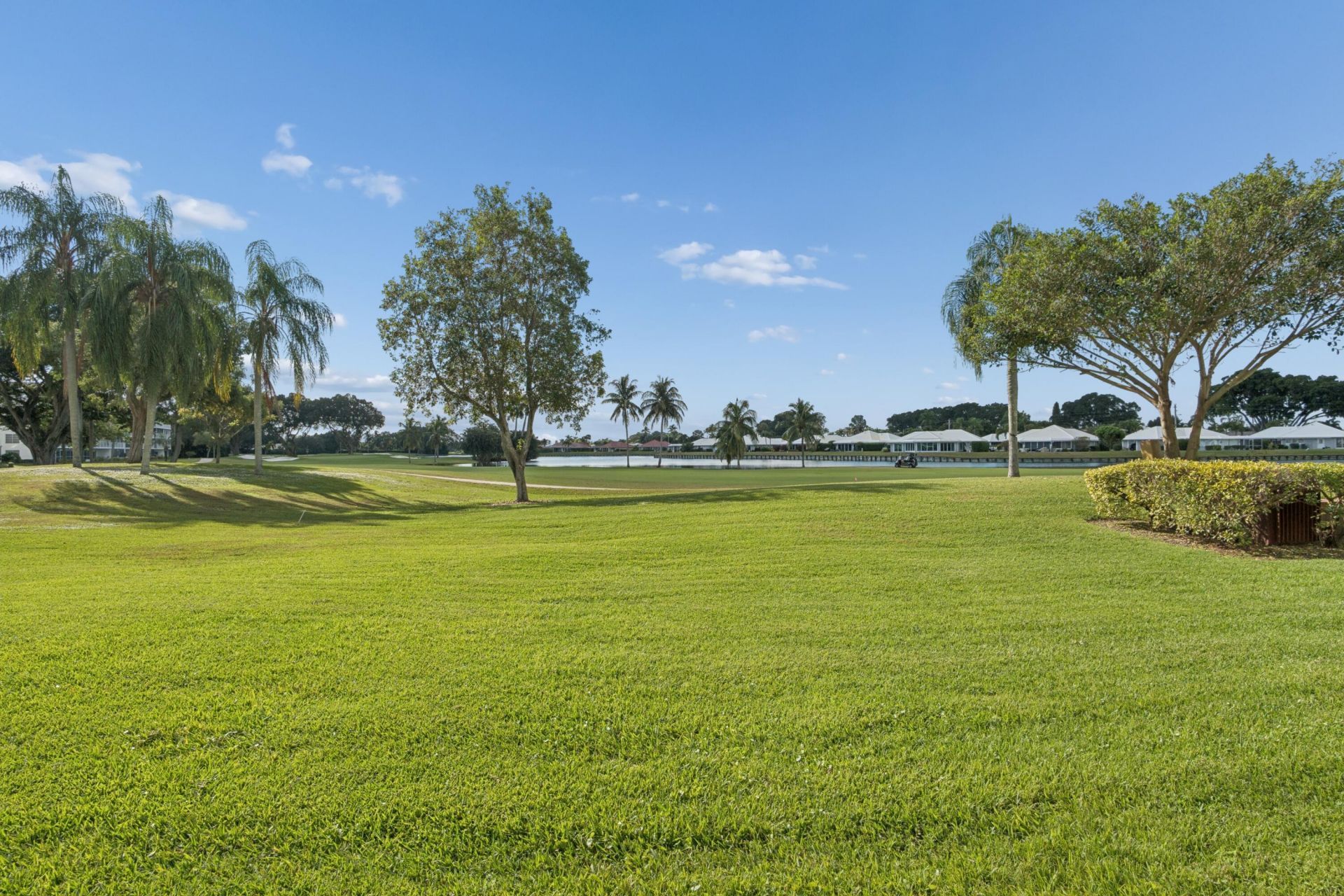 157 Atlantis Boulevard, Unit 104, Atlantis, FL 33462 Photo