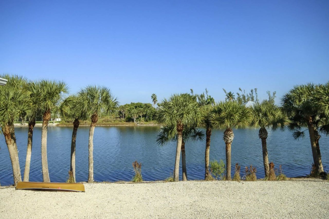 3284 Twin Lakes Lane, Sanibel, FL 00000 Photo
