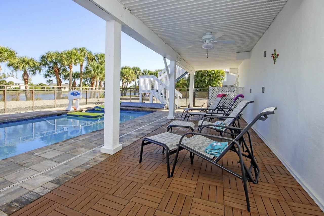 3284 Twin Lakes Lane, Sanibel, FL 00000 Photo