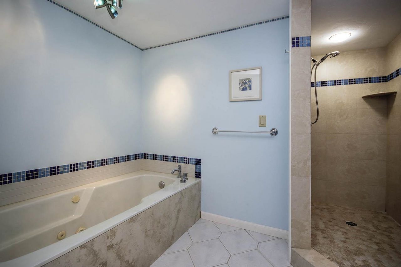 3284 Twin Lakes Lane, Sanibel, FL 00000 Photo