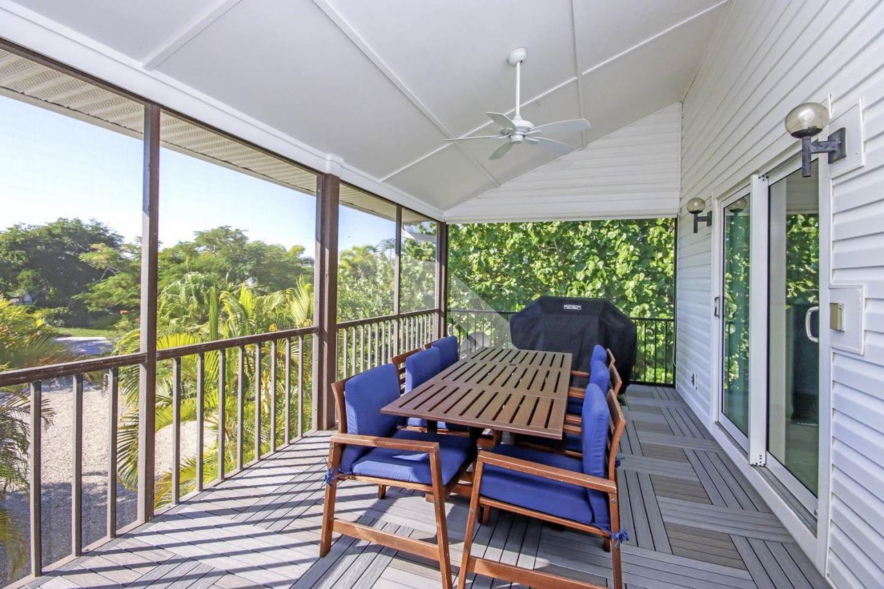 3284 Twin Lakes Lane, Sanibel, FL 00000 Photo
