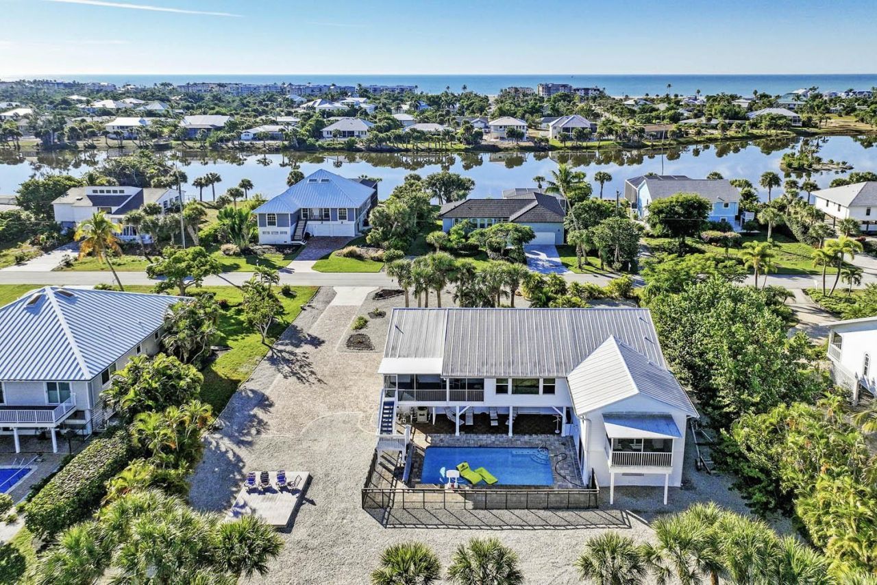 3284 Twin Lakes Lane, Sanibel, FL 00000 Photo