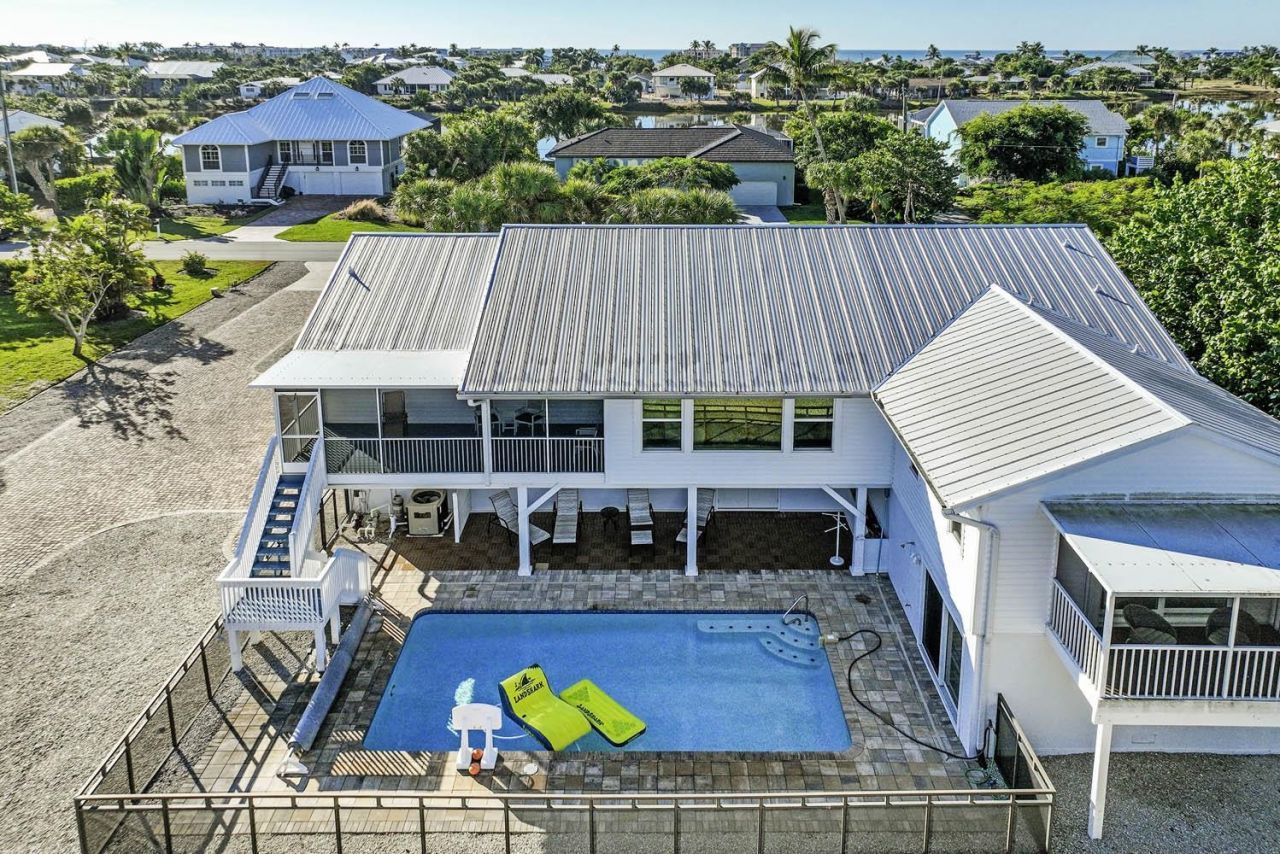 3284 Twin Lakes Lane, Sanibel, FL 00000 Photo