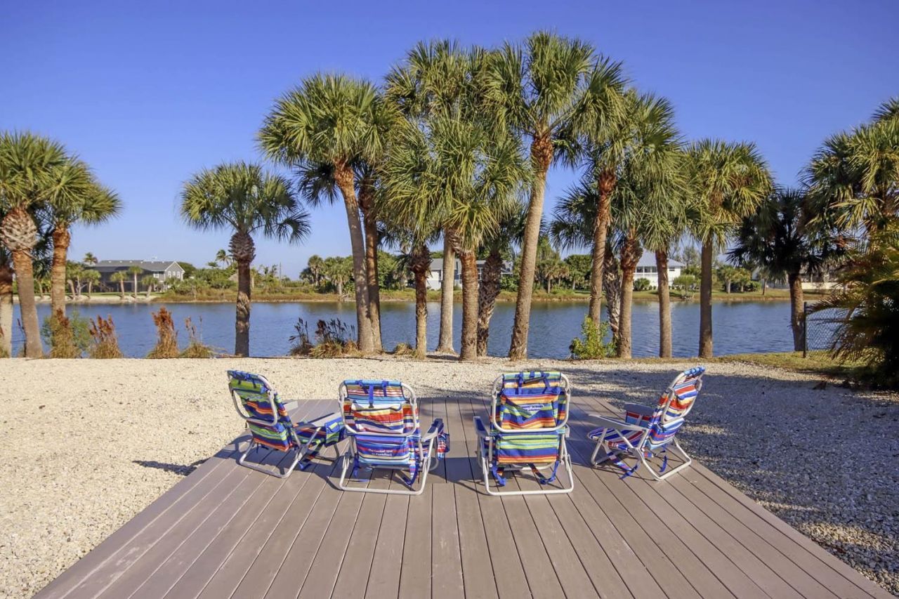3284 Twin Lakes Lane, Sanibel, FL 00000 Photo