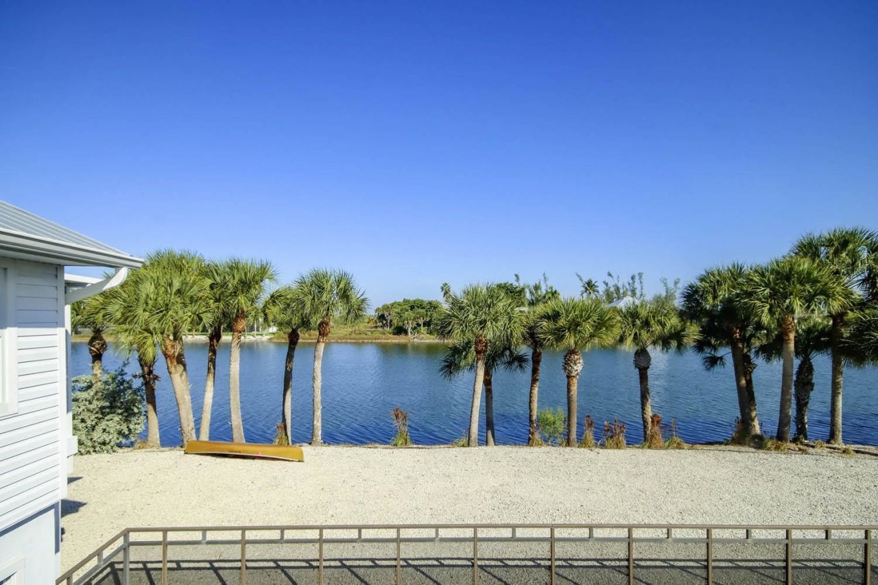 3284 Twin Lakes Lane, Sanibel, FL 00000 Photo