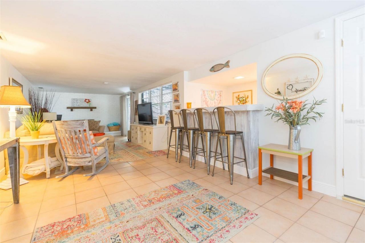 4206 W Wisconsin Avenue, Tampa, FL 33616 Photo