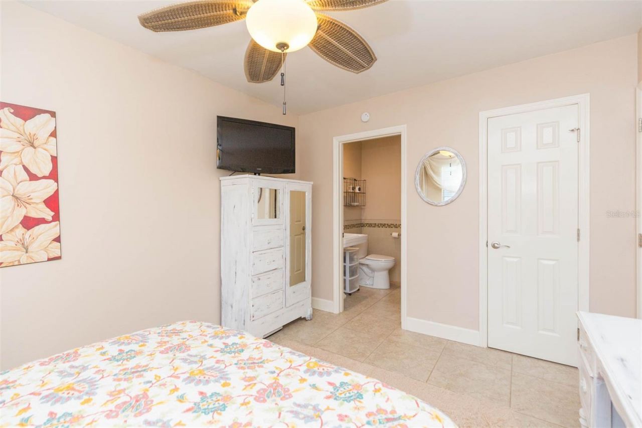 4206 W Wisconsin Avenue, Tampa, FL 33616 Photo