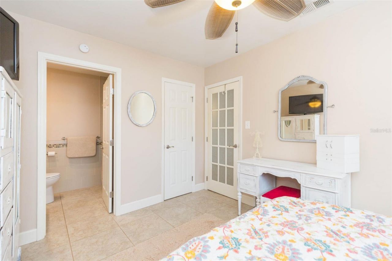 4206 W Wisconsin Avenue, Tampa, FL 33616 Photo