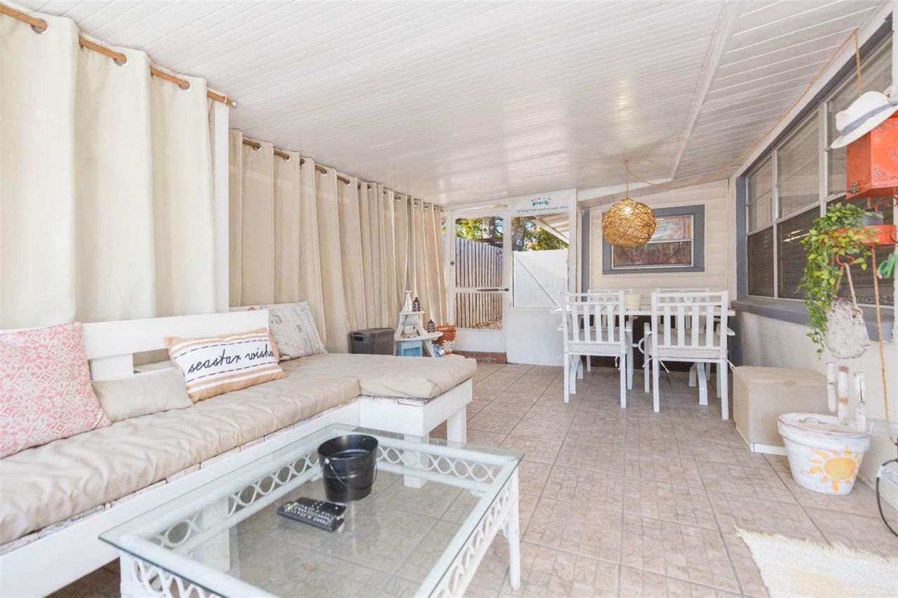 4206 W Wisconsin Avenue, Tampa, FL 33616 Photo