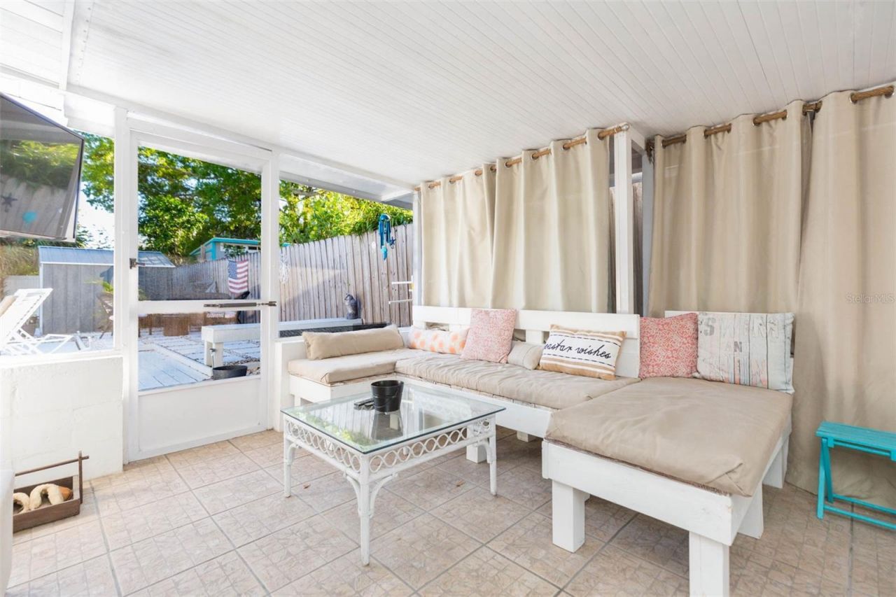 4206 W Wisconsin Avenue, Tampa, FL 33616 Photo