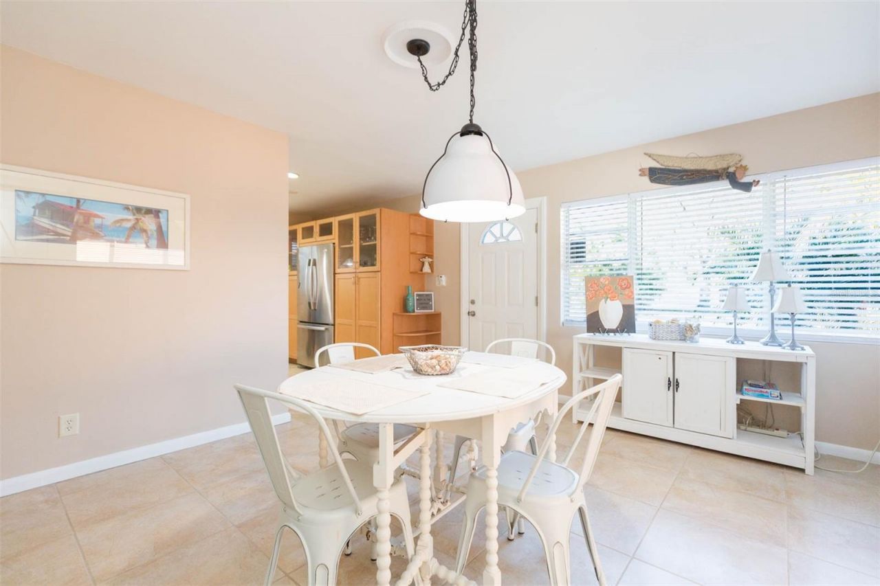 4206 W Wisconsin Avenue, Tampa, FL 33616 Photo