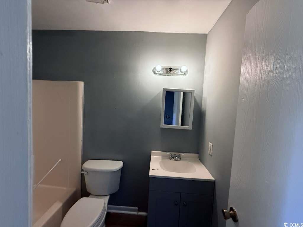 2000 Greens Blvd. Photo 14