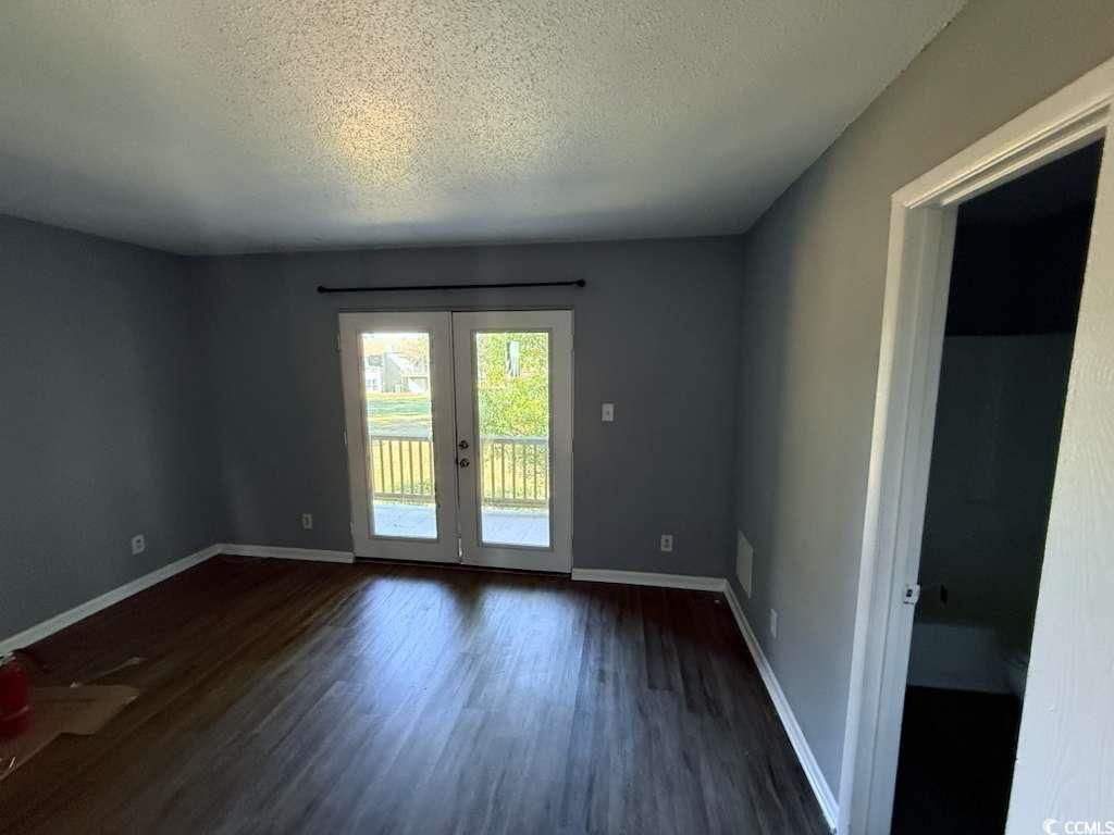 2000 Greens Blvd. Photo 17