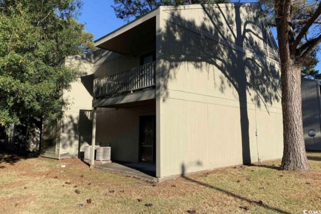 2000 Greens Blvd. Photo 18