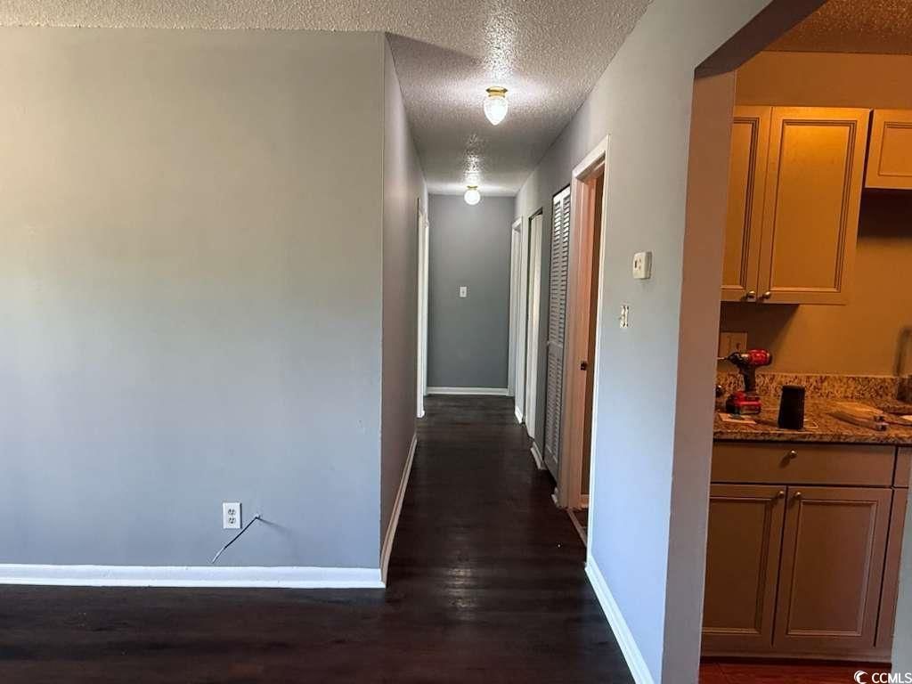 2000 Greens Blvd. Photo 4