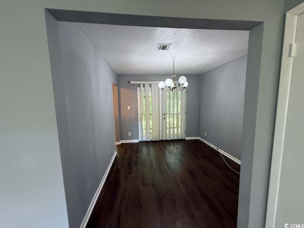 2000 Greens Blvd. Photo 7